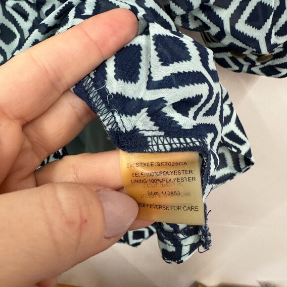 41 Hawthorn Stitch Fix Geo Print Blouse, Semi sheer, 3/4" sleeves Size Small - Picture 3 of 6